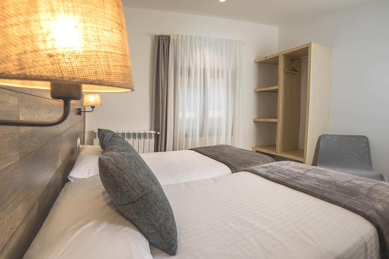 Hotel Roca Алп Екстериор снимка