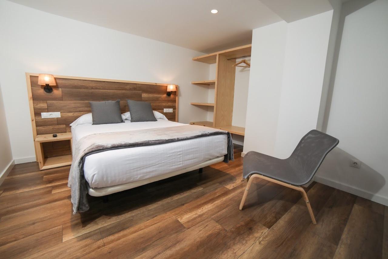 Hotel Roca Алп Екстериор снимка